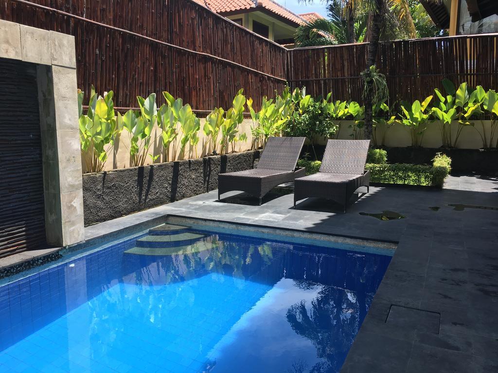 Kuta Holiday Villas Exterior foto