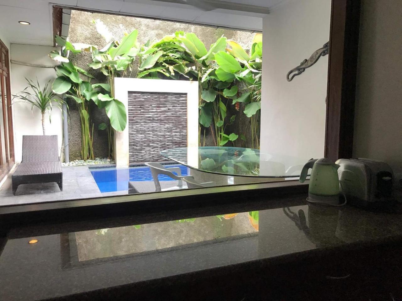 Kuta Holiday Villas Exterior foto